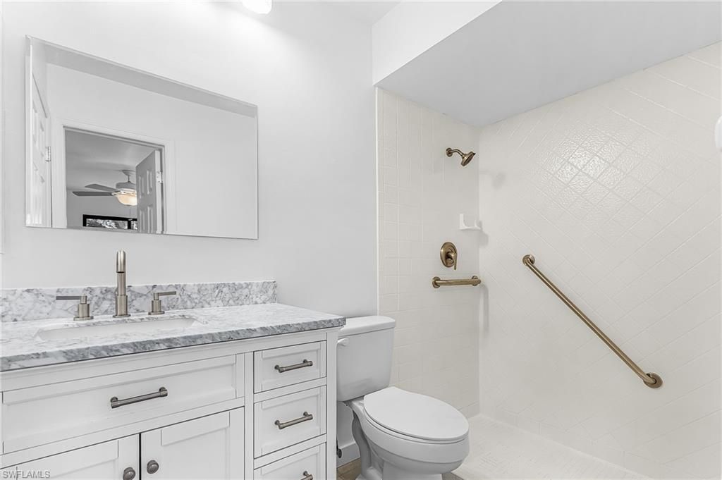 2220 SE 8th Ter, Cape Coral, FL 33990 Photo