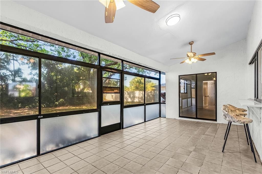 2220 SE 8th Ter, Cape Coral, FL 33990 Photo
