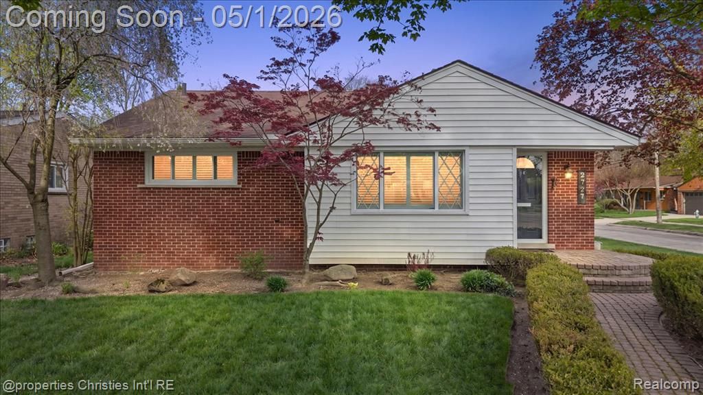 2727 Ferncliff Avenue, Royal Oak, MI 48073 Main Photo
