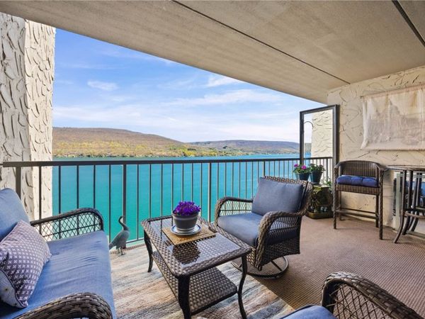 164 Cliffside Drive, Canandaigua, NY 14424