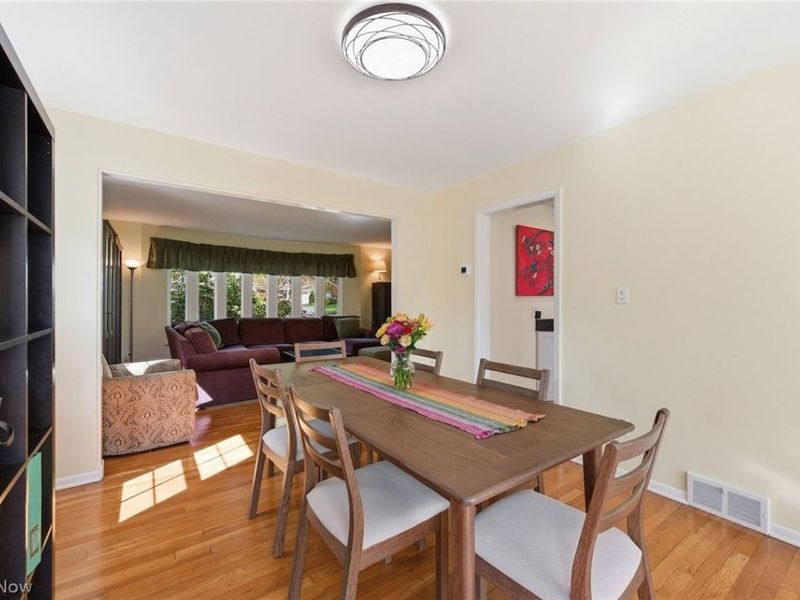 21012 Halburton Road, Beachwood, OH 44122 Photo 12