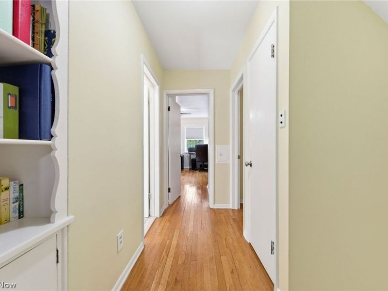 21012 Halburton Road, Beachwood, OH 44122 Photo 24