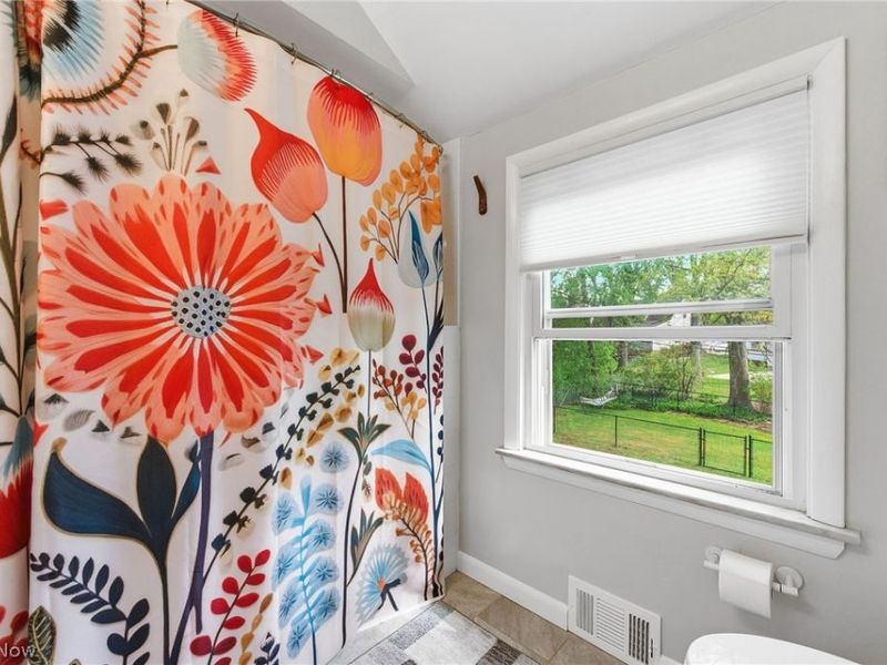 21012 Halburton Road, Beachwood, OH 44122 Photo 34