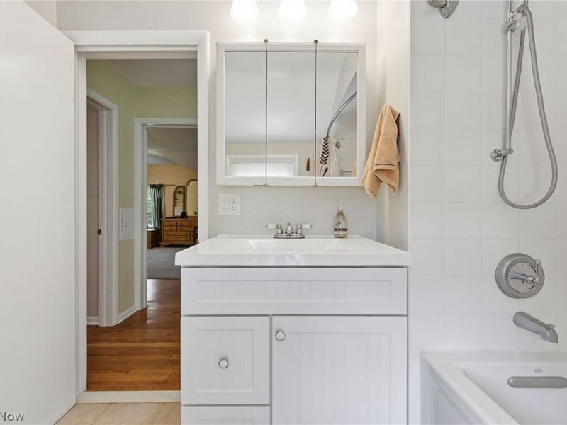 21012 Halburton Road, Beachwood, OH 44122 Photo 35