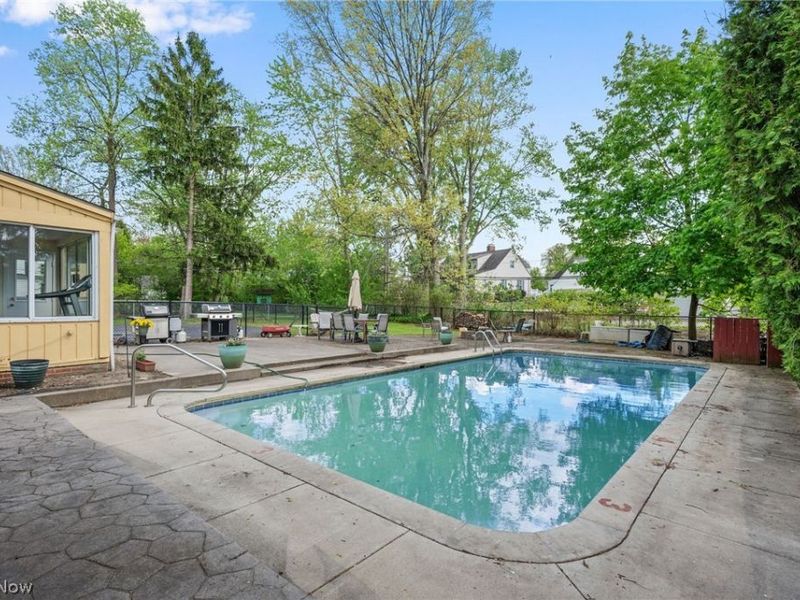 21012 Halburton Road, Beachwood, OH 44122 Photo 46