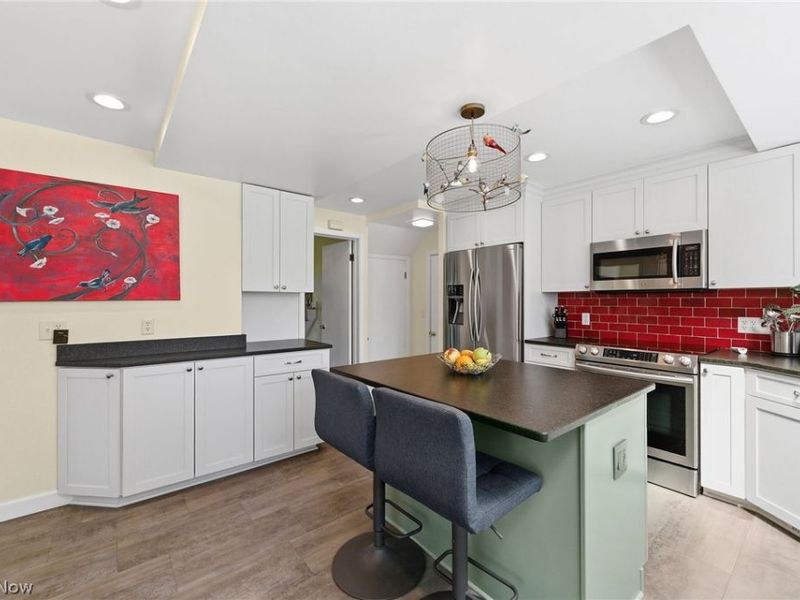 21012 Halburton Road, Beachwood, OH 44122 Photo 7