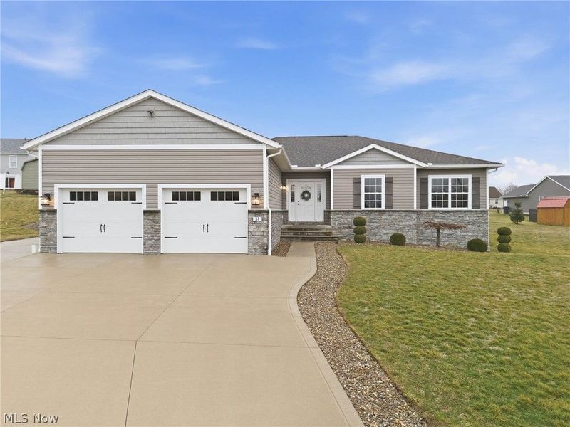 31 Shannon Drive, Apple Creek, OH 44606 Photo 1