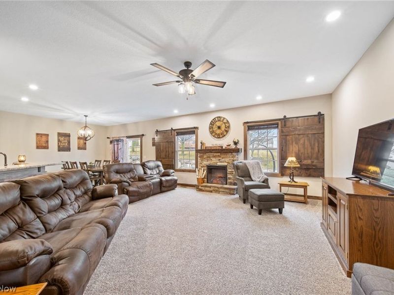 31 Shannon Drive, Apple Creek, OH 44606 Photo 9