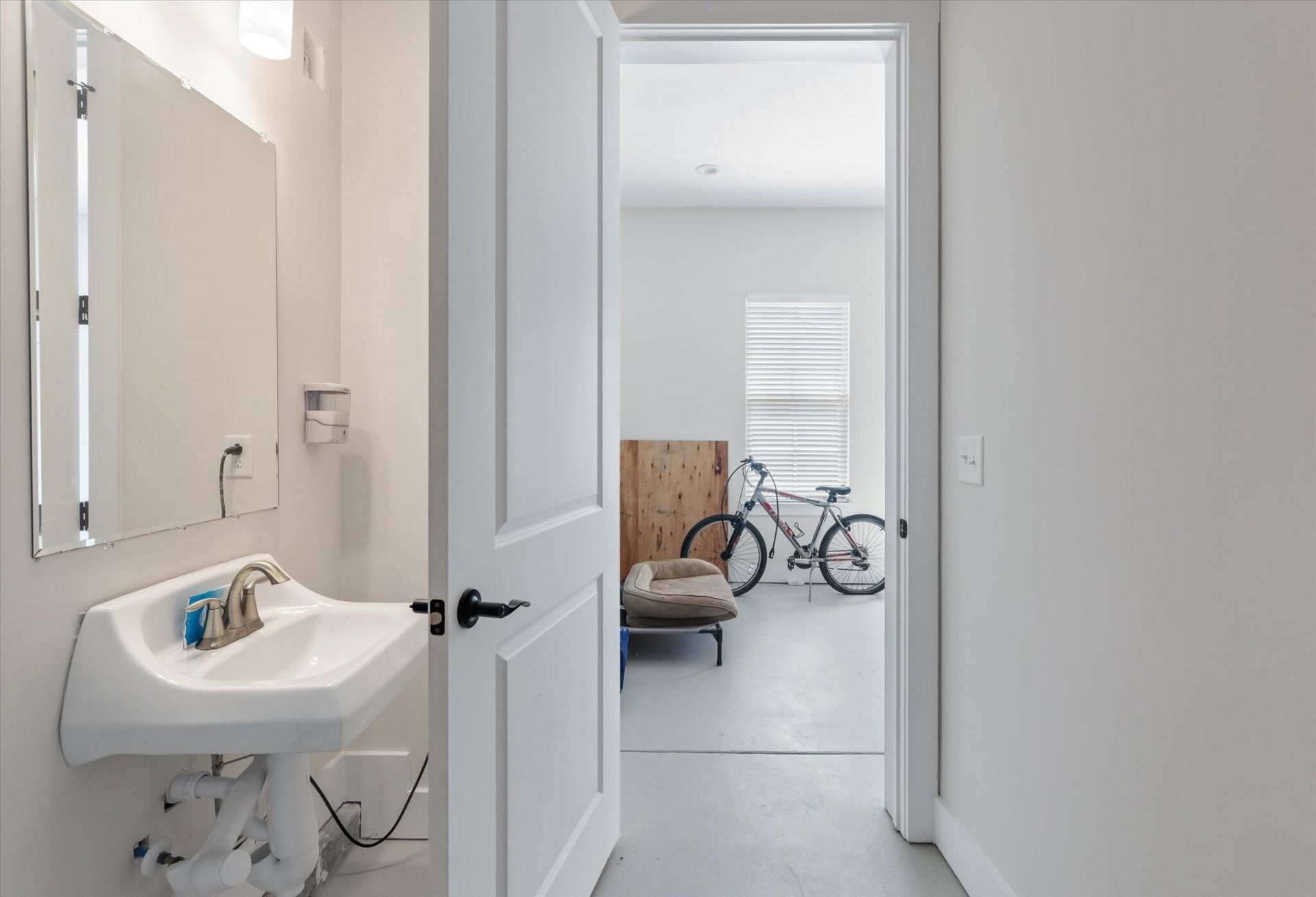 1894 Brittlebush Lane Photo 32