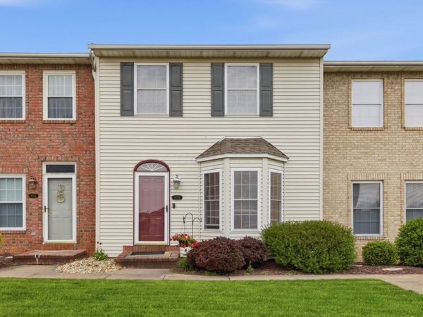 1055 Crestfield Street , Unit B, Ontario, OH 44906