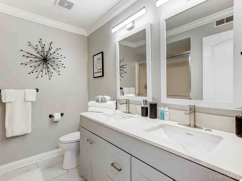 7887 Ramble, Unit 4-103, Springfield Twp., OH 45231 Photo 10