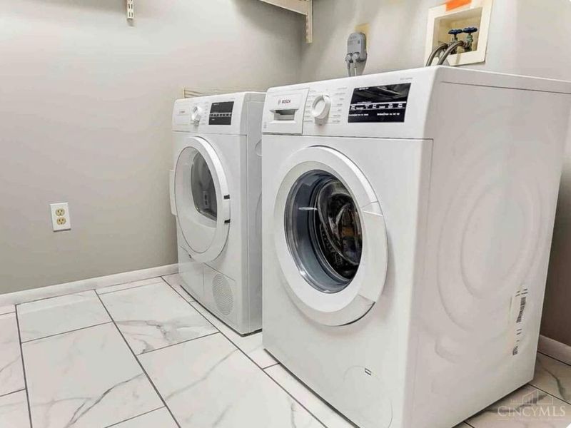 7887 Ramble, Unit 4-103, Springfield Twp., OH 45231 Photo 3