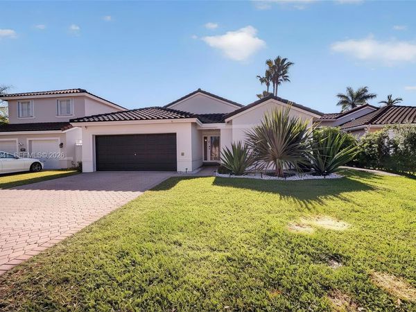 14471 SW 136th Pl, Miami, FL 33186