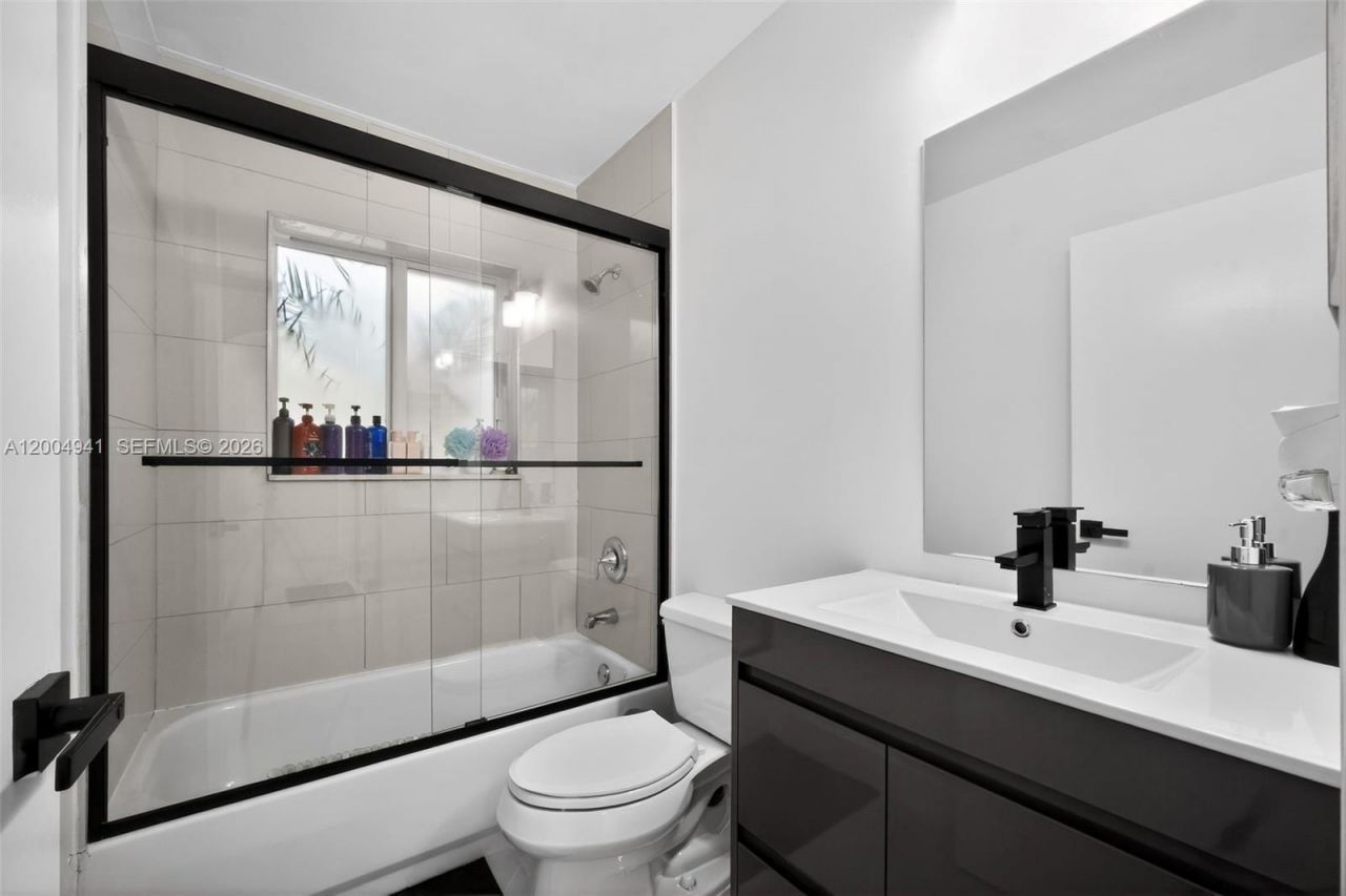 14471 SW 136th Pl, Miami, FL 33186 Photo