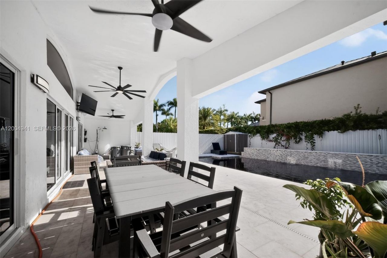 14471 SW 136th Pl, Miami, FL 33186 Photo