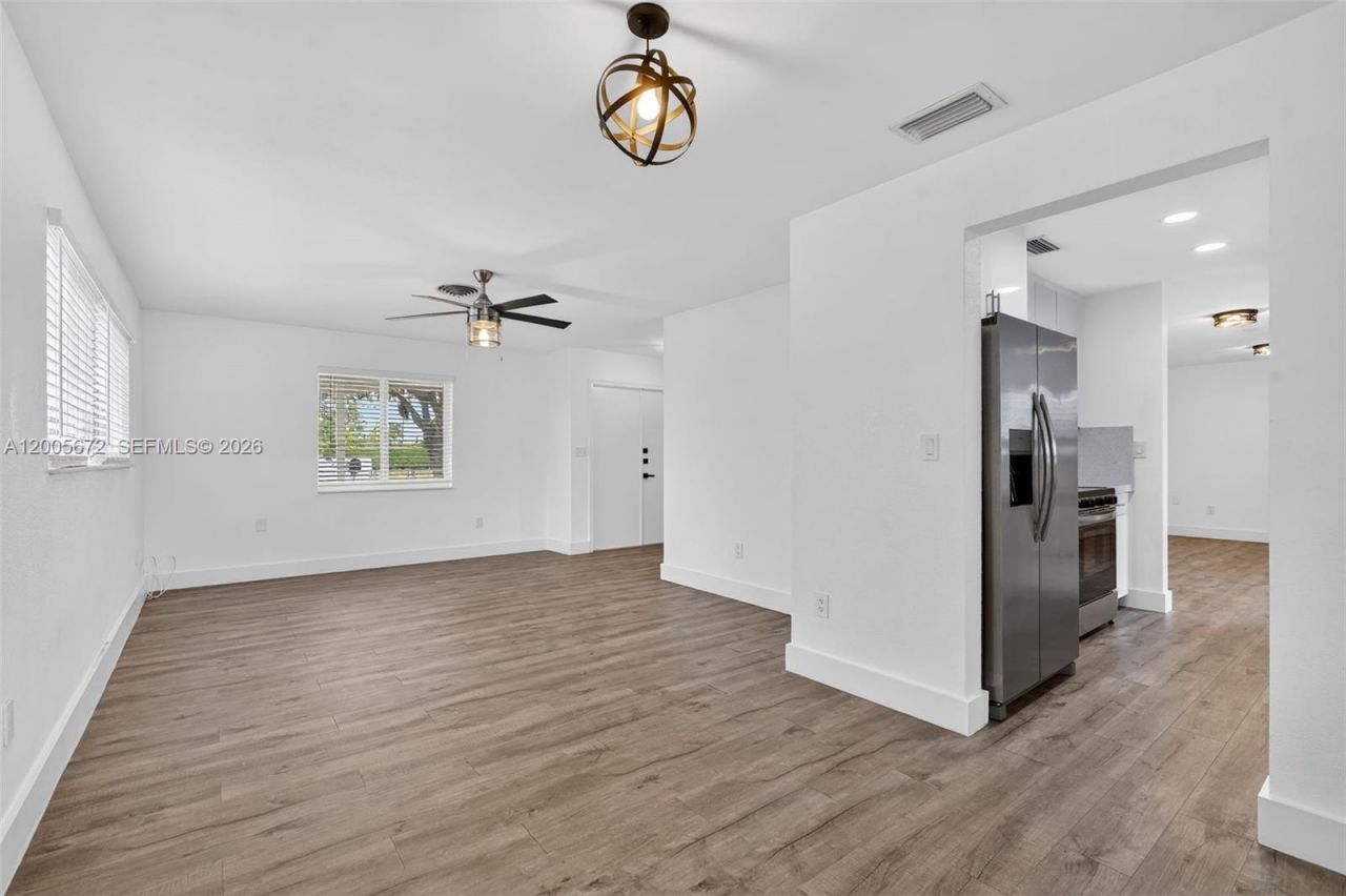 341 NW 15th St , Homestead, FL 33030 Photo