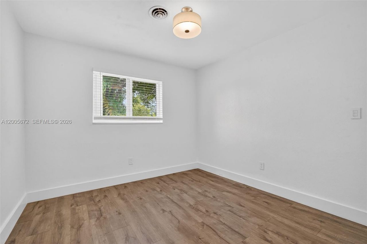341 NW 15th St , Homestead, FL 33030 Photo