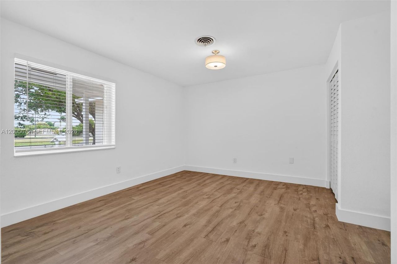 341 NW 15th St , Homestead, FL 33030 Photo