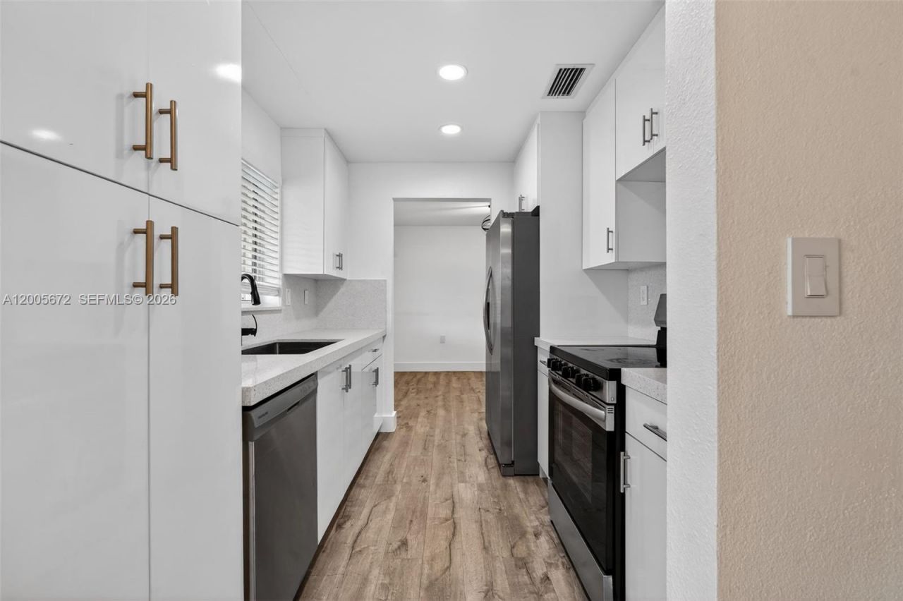 341 NW 15th St , Homestead, FL 33030 Photo