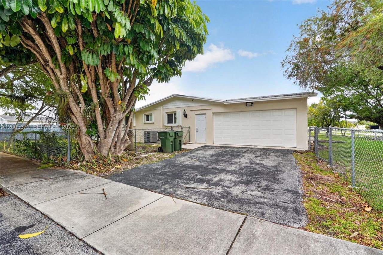 341 NW 15th St , Homestead, FL 33030 Photo