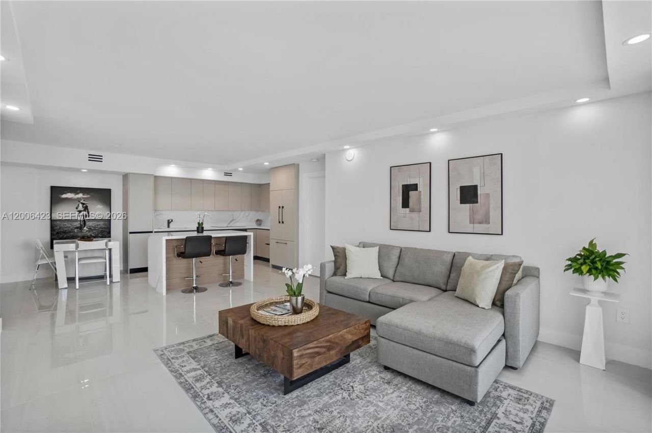1155 Brickell Bay Dr, Unit 2003, Miami, FL 33131 Photo