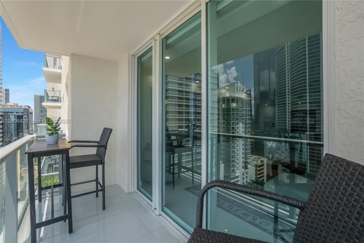 1155 Brickell Bay Dr, Unit 2003, Miami, FL 33131 Photo
