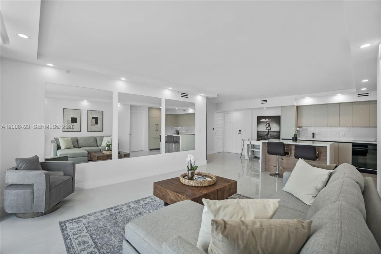 1155 Brickell Bay Dr, Unit 2003, Miami, FL 33131 Photo