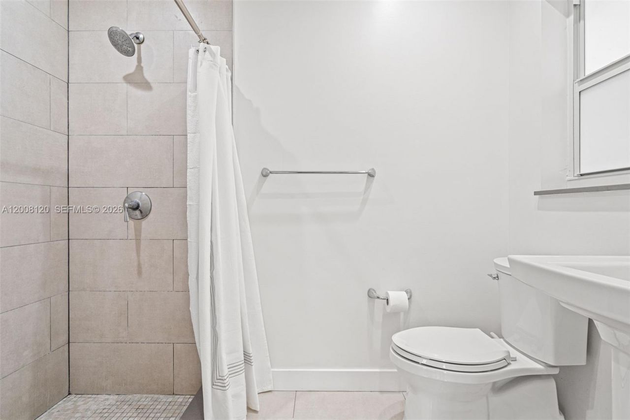 3500 Ponce De Leon Blvd , Unit Lower, Coral Gables, FL 33134 Photo