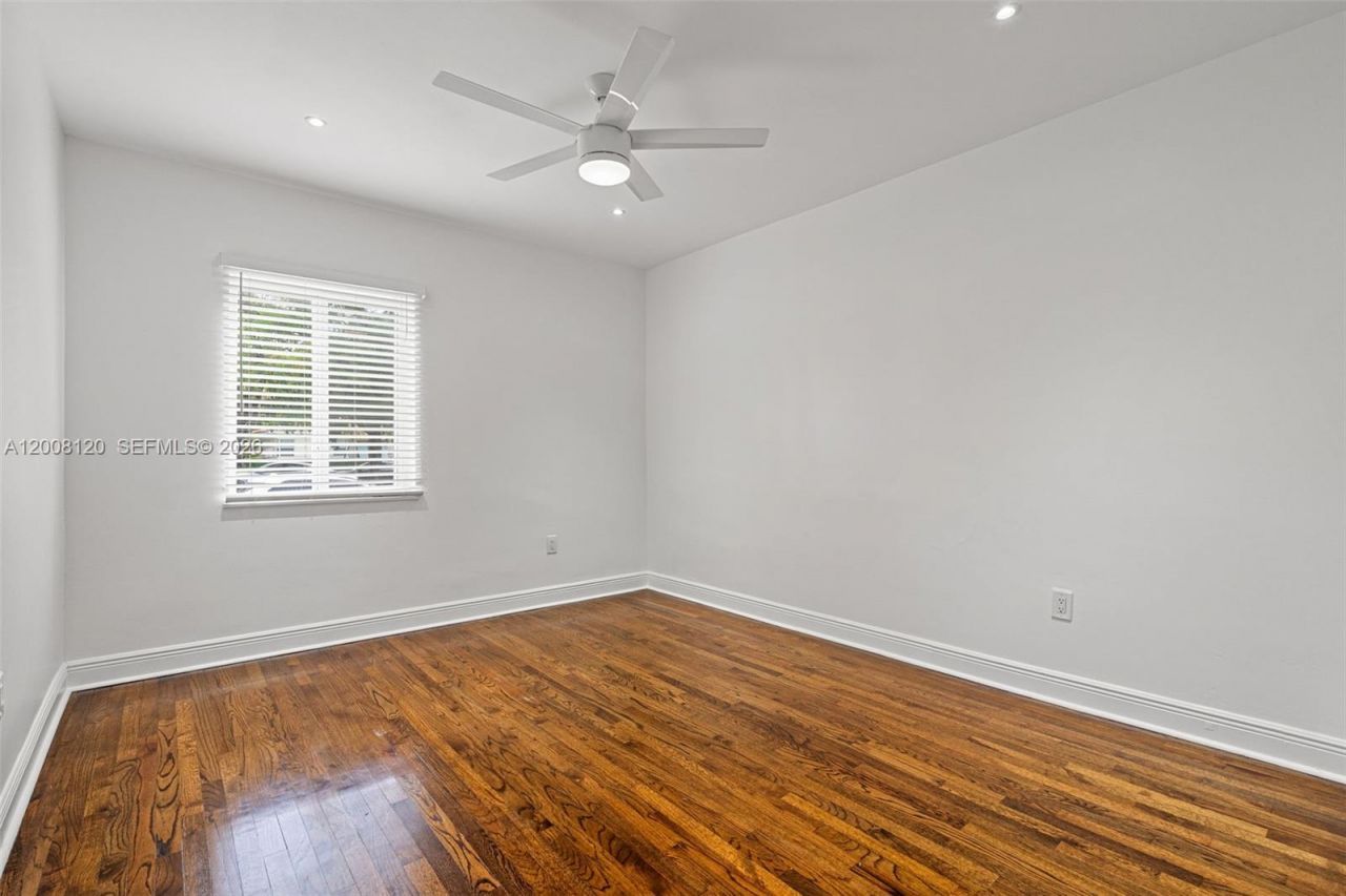 3500 Ponce De Leon Blvd , Unit Lower, Coral Gables, FL 33134 Photo