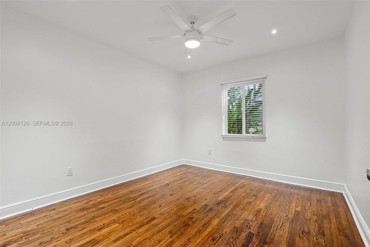 3500 Ponce De Leon Blvd , Unit Lower, Coral Gables, FL 33134 Photo
