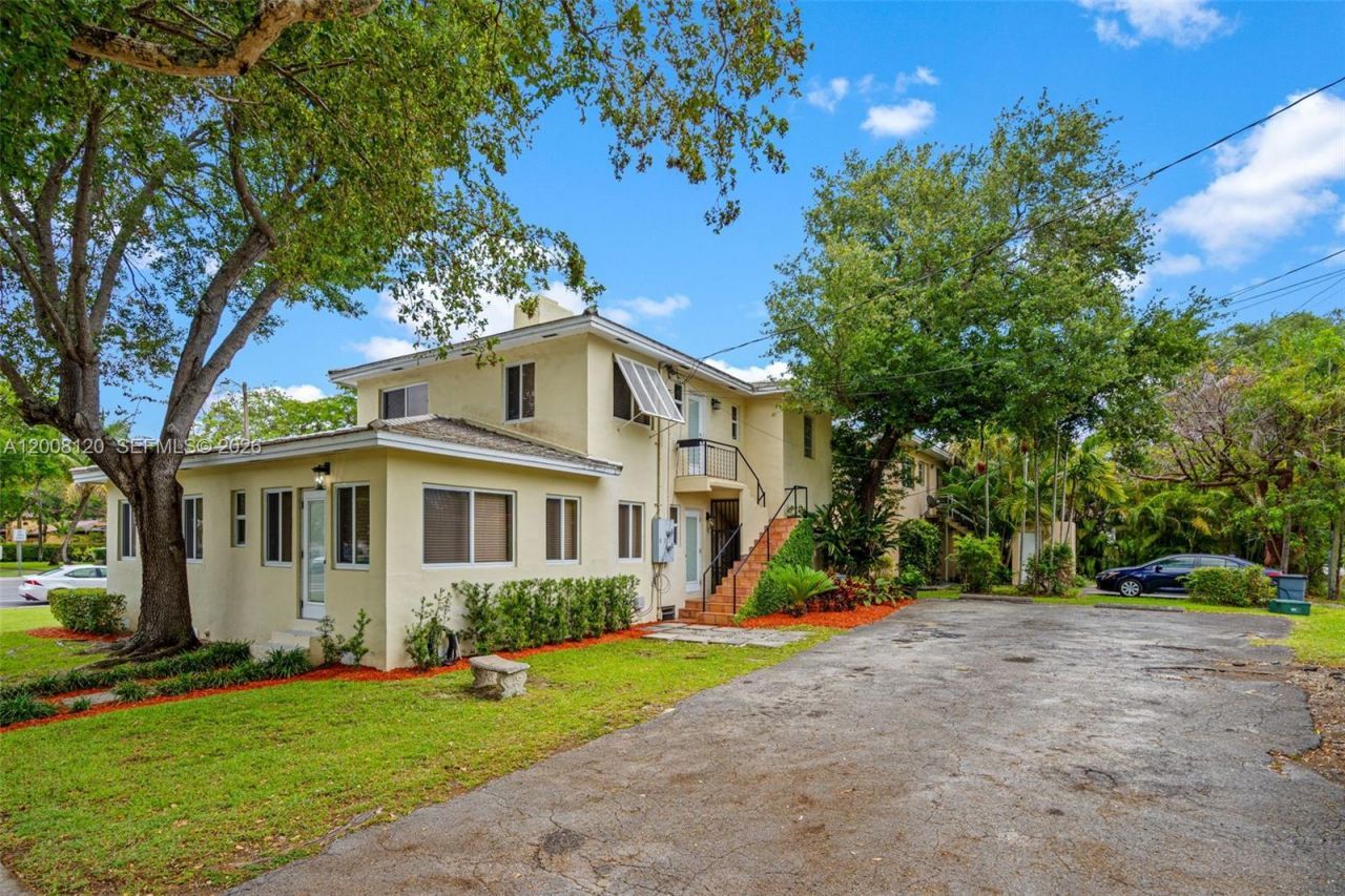 3500 Ponce De Leon Blvd , Unit Lower, Coral Gables, FL 33134 Photo