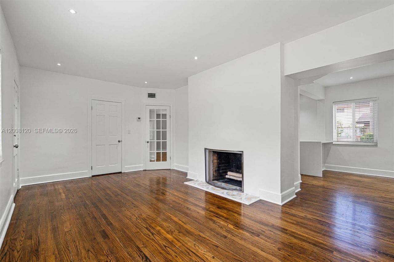 3500 Ponce De Leon Blvd , Unit Lower, Coral Gables, FL 33134 Photo
