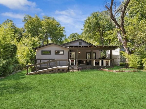 8914 Eustis Avenue, Dallas, TX 75218