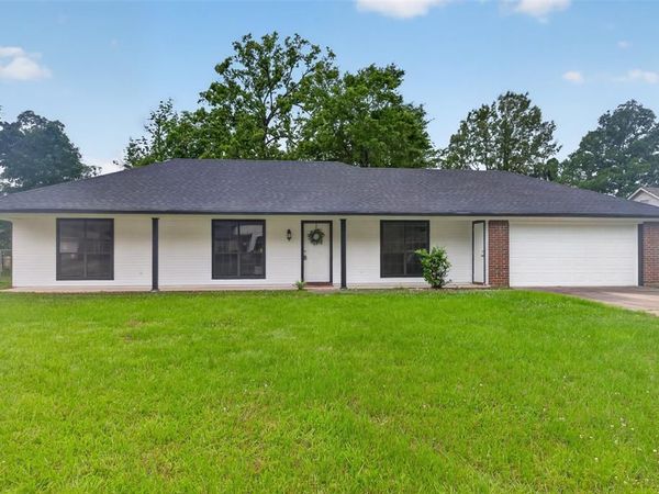 5957 Manitoba Lane, Shreveport, LA 71107