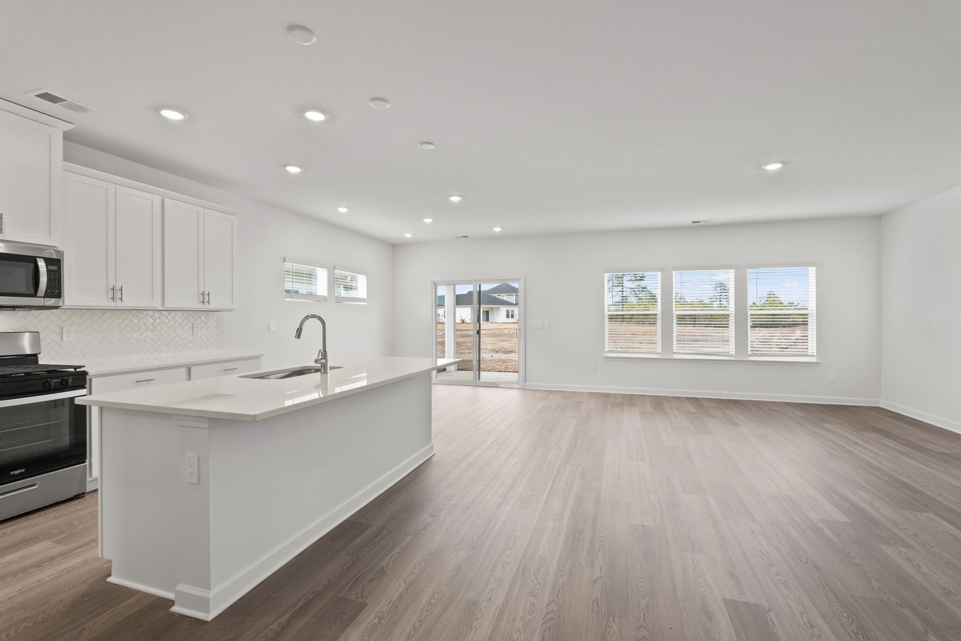 8208 Essence Dr. Photo 13