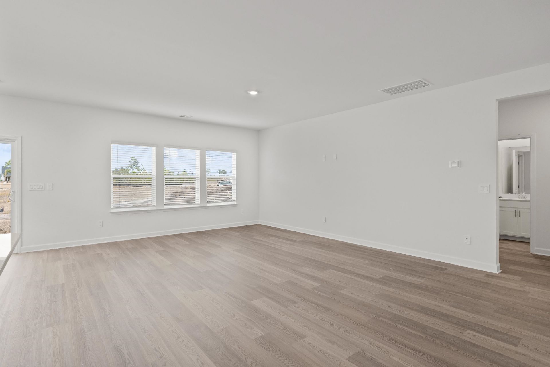 8208 Essence Dr. Photo 14