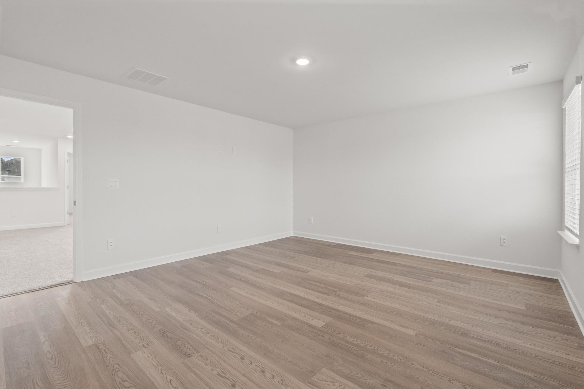 8208 Essence Dr. Photo 30