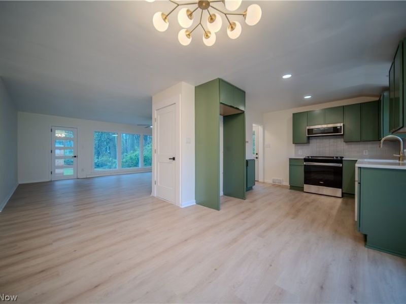 1986 Liberty Road , Stow, OH 44224 Photo 3