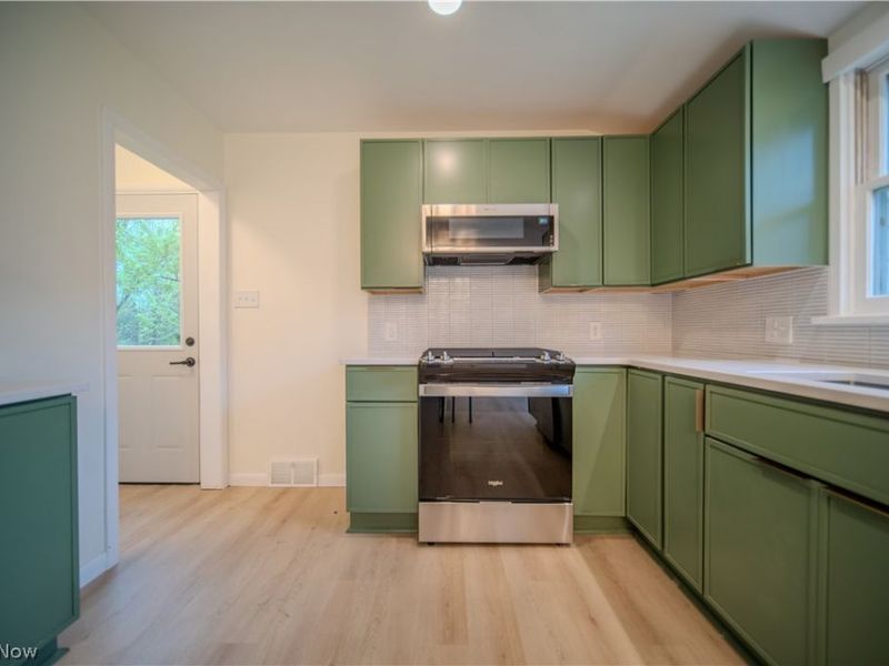 1986 Liberty Road , Stow, OH 44224 Photo 6