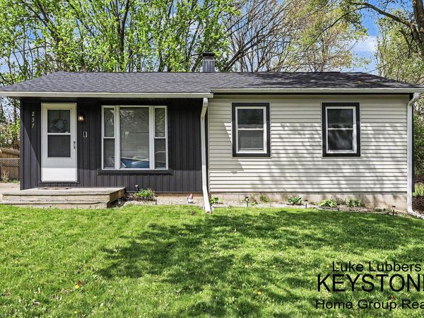 237 Hopkins Street, Battle Creek, MI 49017