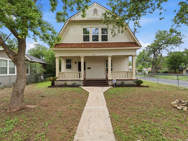 302 Topeka, San Antonio, TX 78210