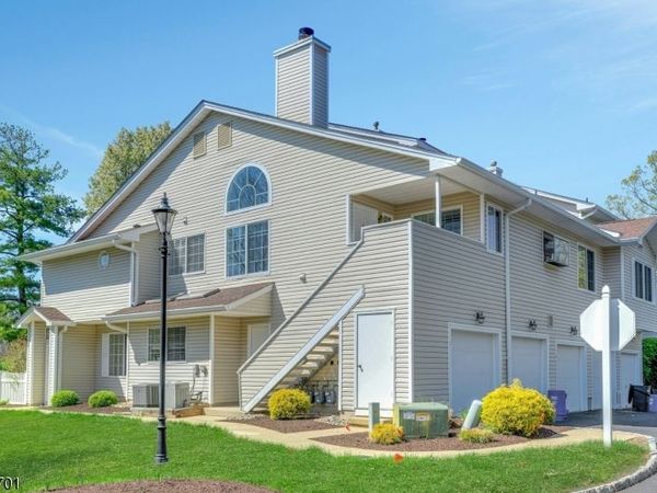 1 Danbury Court, Bedminster, NJ 07921