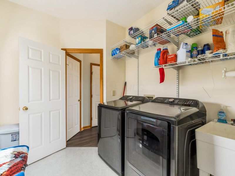 1691 E Glenhurst Drive NW, Lancaster, OH 43130 Photo 19