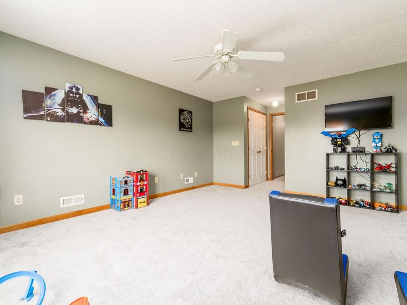 1691 E Glenhurst Drive NW, Lancaster, OH 43130 Photo 27