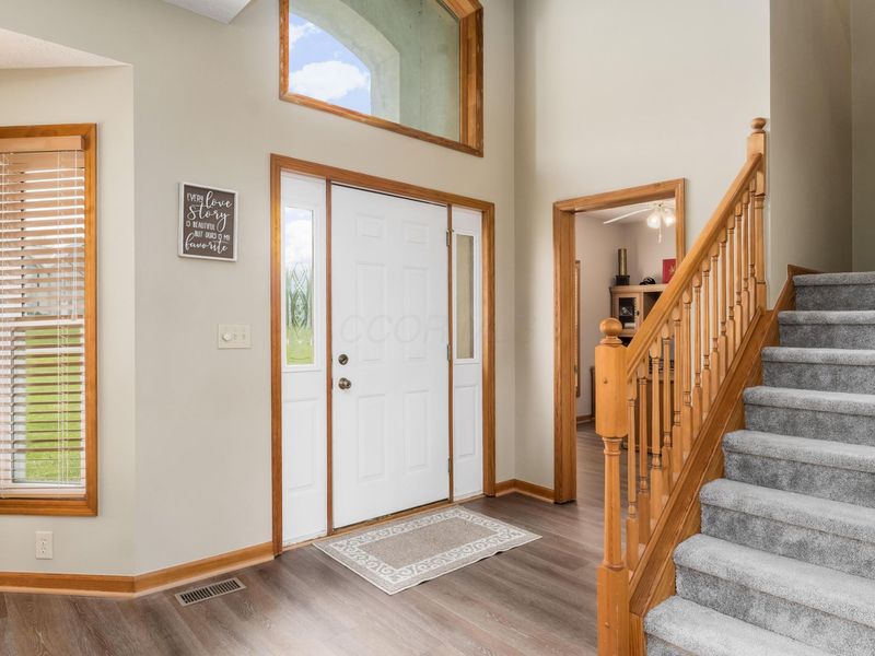 1691 E Glenhurst Drive NW, Lancaster, OH 43130 Photo 4