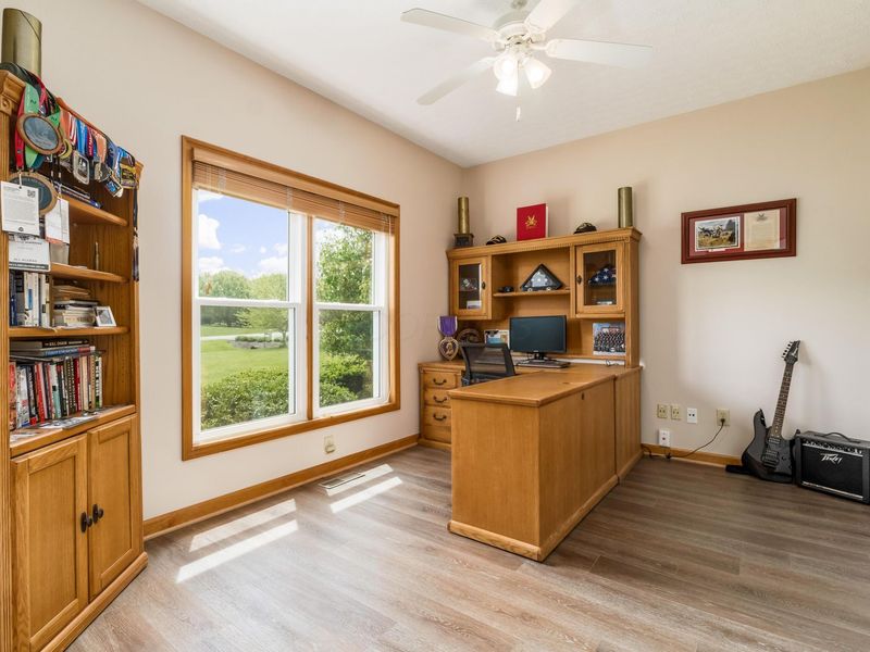 1691 E Glenhurst Drive NW, Lancaster, OH 43130 Photo 5