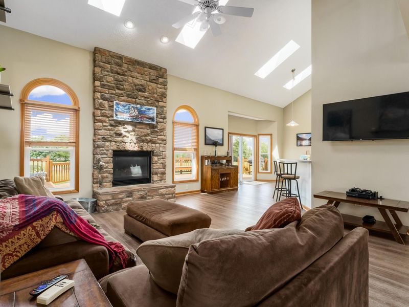 1691 E Glenhurst Drive NW, Lancaster, OH 43130 Photo 9