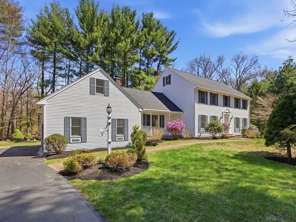 9 Olde Farm Lane, North Reading, MA 01864
