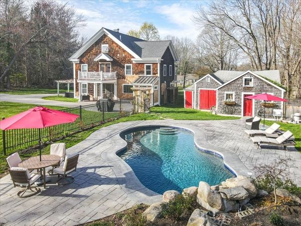 23 Old Oaken Bucket Rd, Scituate, MA 02066