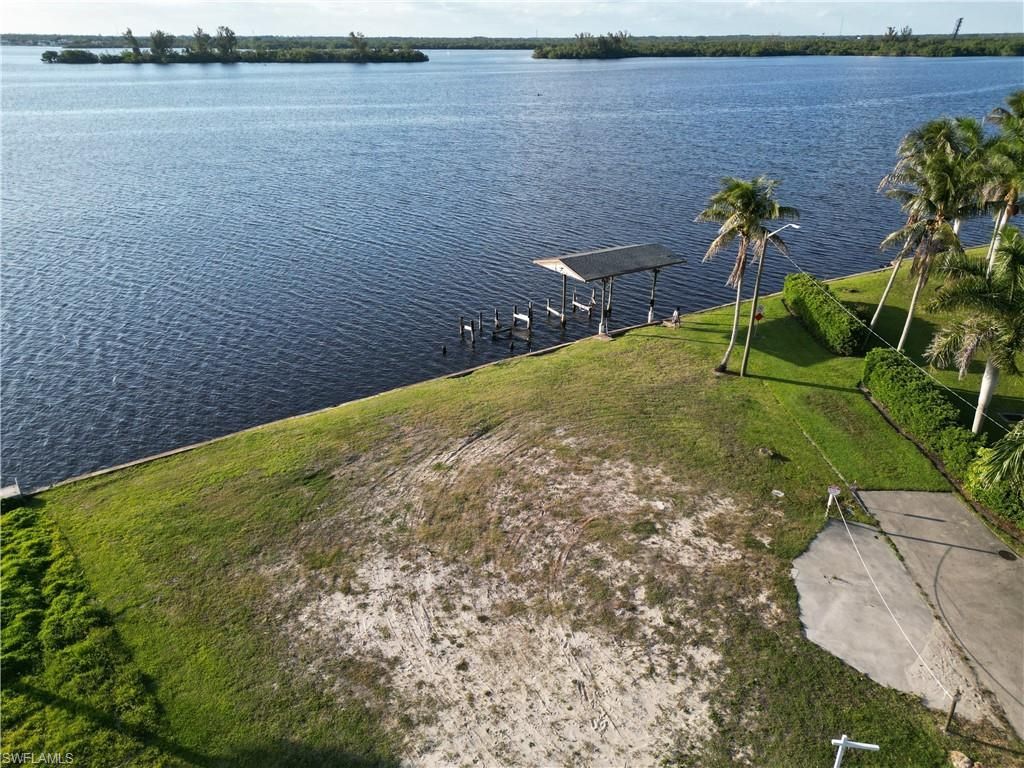 4567 E Riverside Dr, Fort Myers, FL 33905 Photo